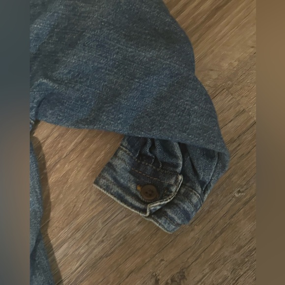 Jean boys button up shirt. Size 2 toddler. 😊Adorable. - Picture 4 of 6